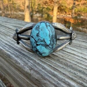 Tufa Spiderweb Cuff- Chimney Butte